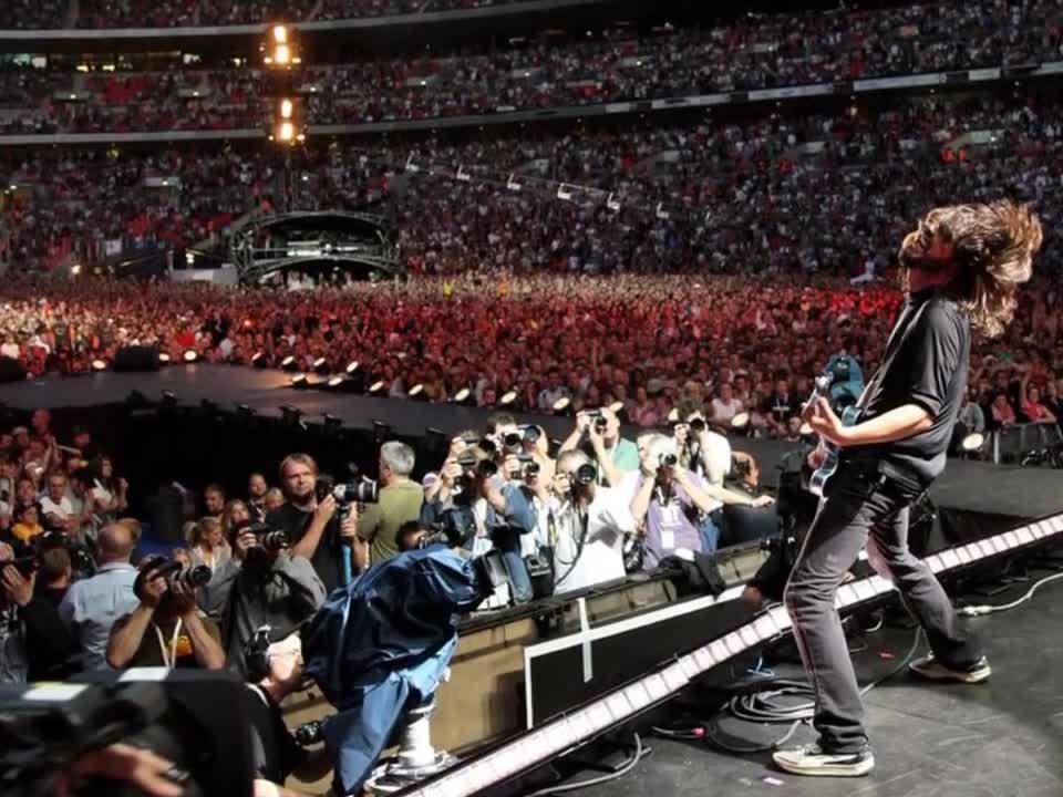 Foo Fighters - Baker Street
