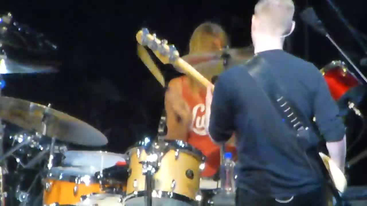 Foo Fighters - Detroit Rock City (Kiss cover)