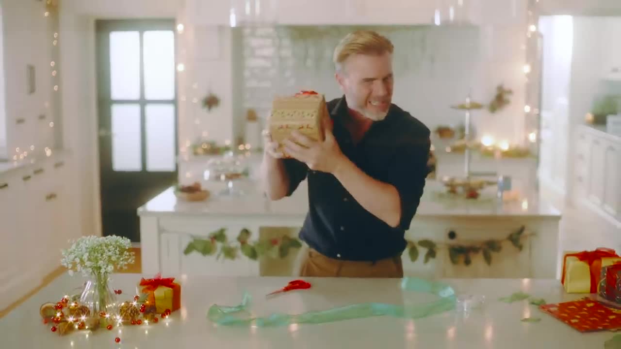 Gary Barlow - How Christmas Is Supposed to Be