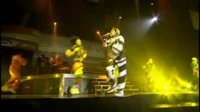 Gwen Stefani - Crash