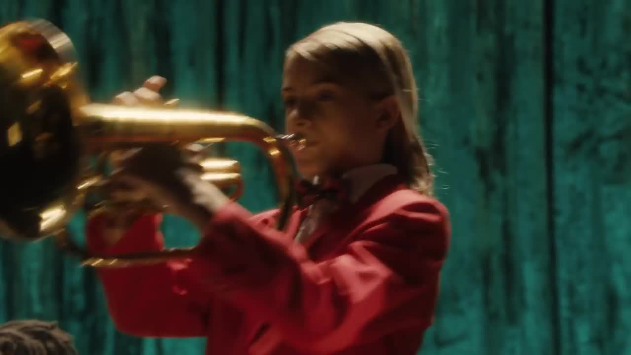 Gwen Stefani - You Make It Feel Like Christmas