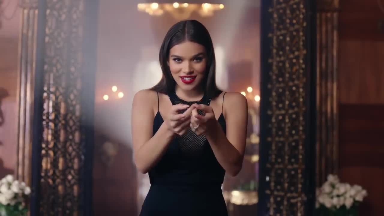 Hailee Steinfeld - Capital Letters