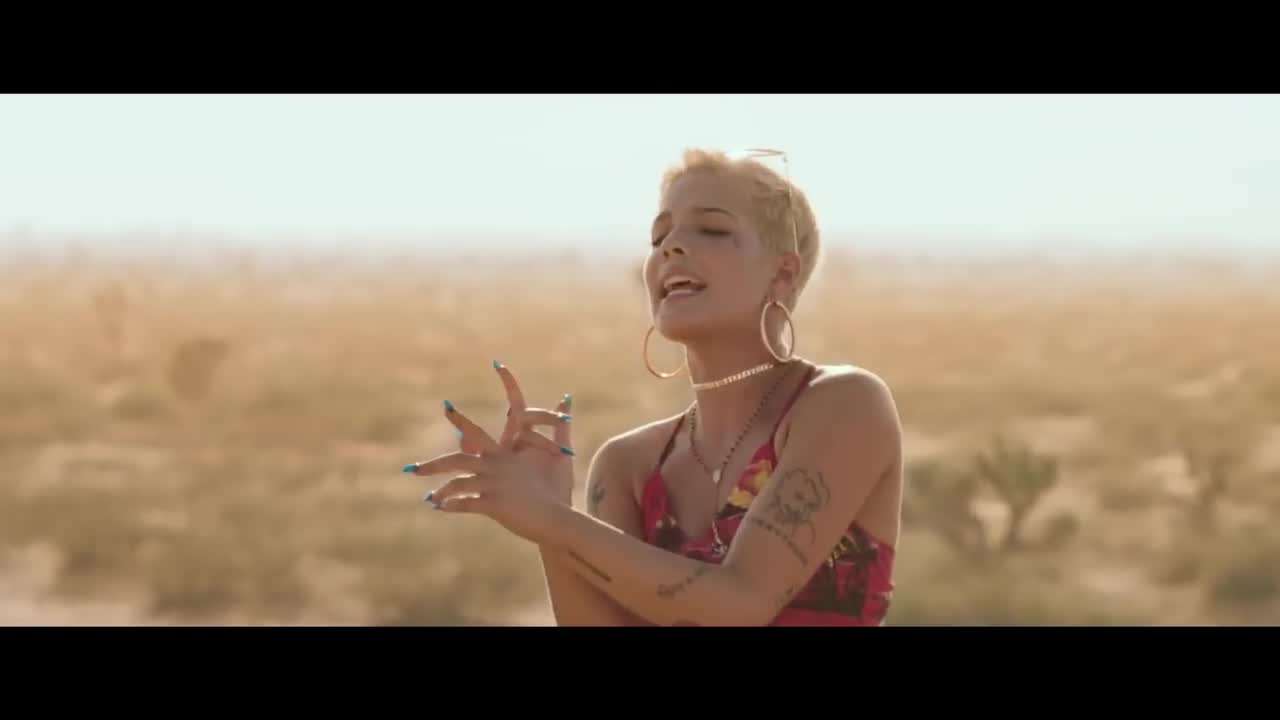 Halsey - Bad at Love