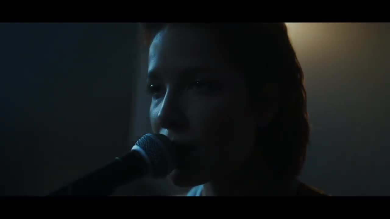 Halsey - Finally // beautiful stranger