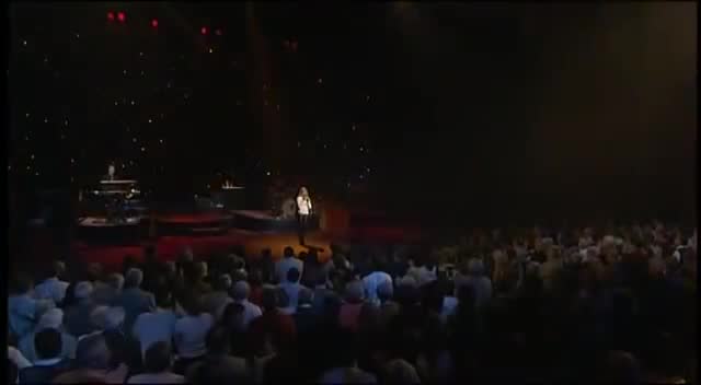 Helene Fischer - Ave Maria (Heut sind so viele ganz allein)