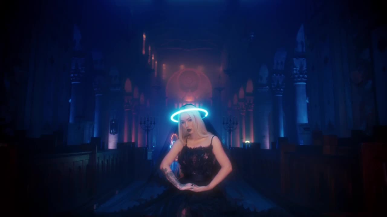 Iggy Azalea - Savior (feat. Verse Simmonds)