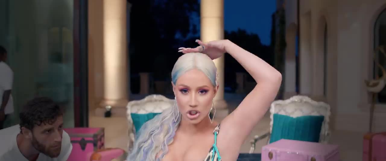 Iggy Azalea - Started