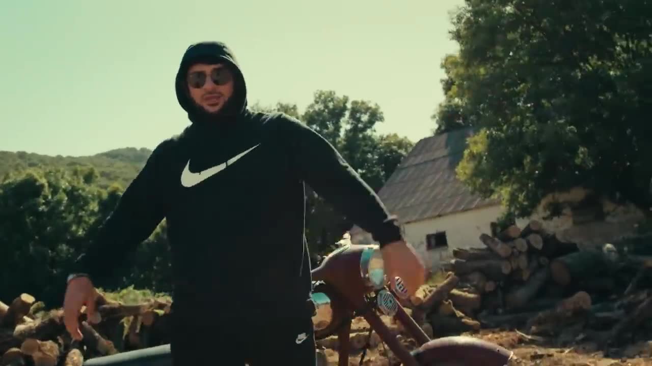 Ислам Итляшев - Молодая
