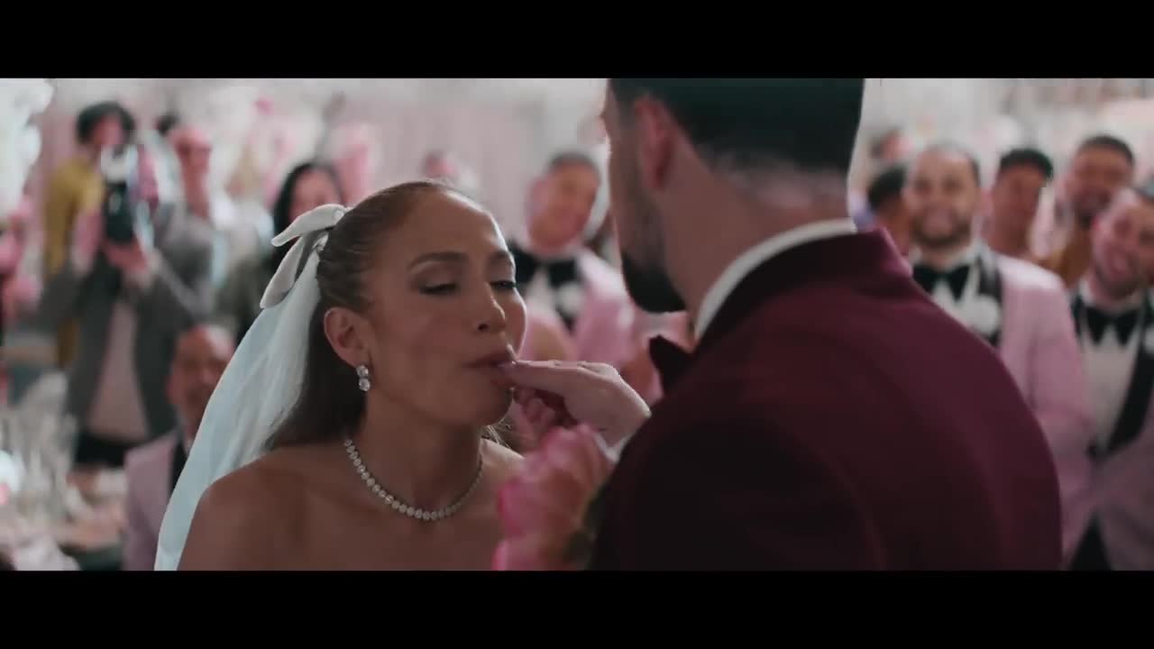 Jennifer Lopez - Can’t Get Enough