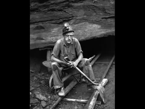 Johnny Cash - Loading Coal