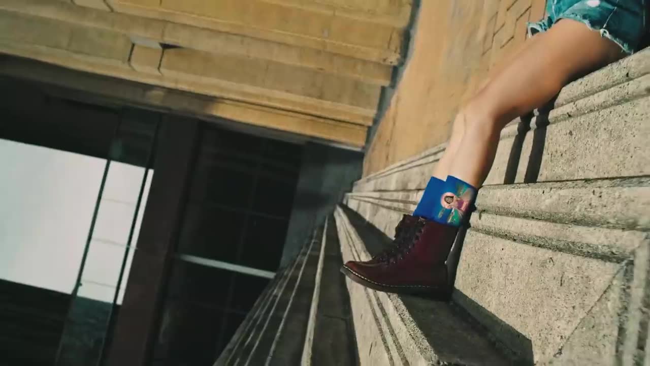 Juanes - Minifalda