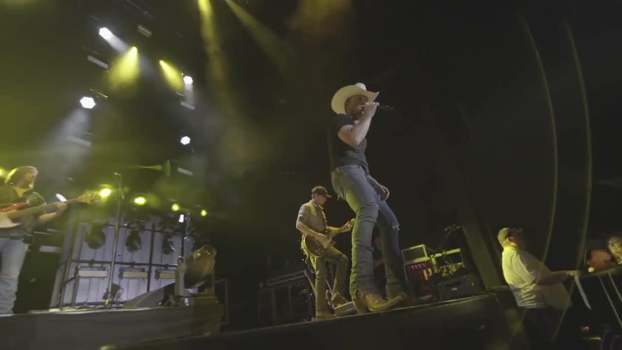 Justin Moore - Kinda Don’t Care