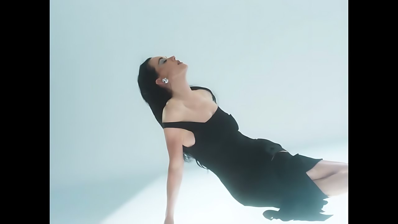 Katy Perry - I’M HIS, HE’S MINE