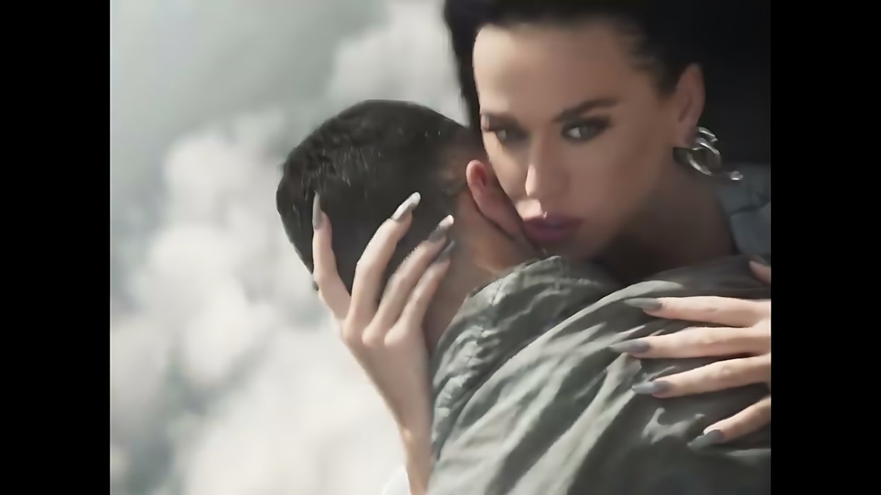 Katy Perry - I’M HIS, HE’S MINE