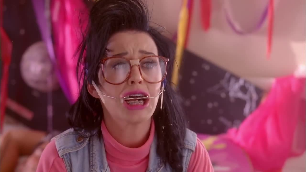 Katy Perry - Last Friday Night