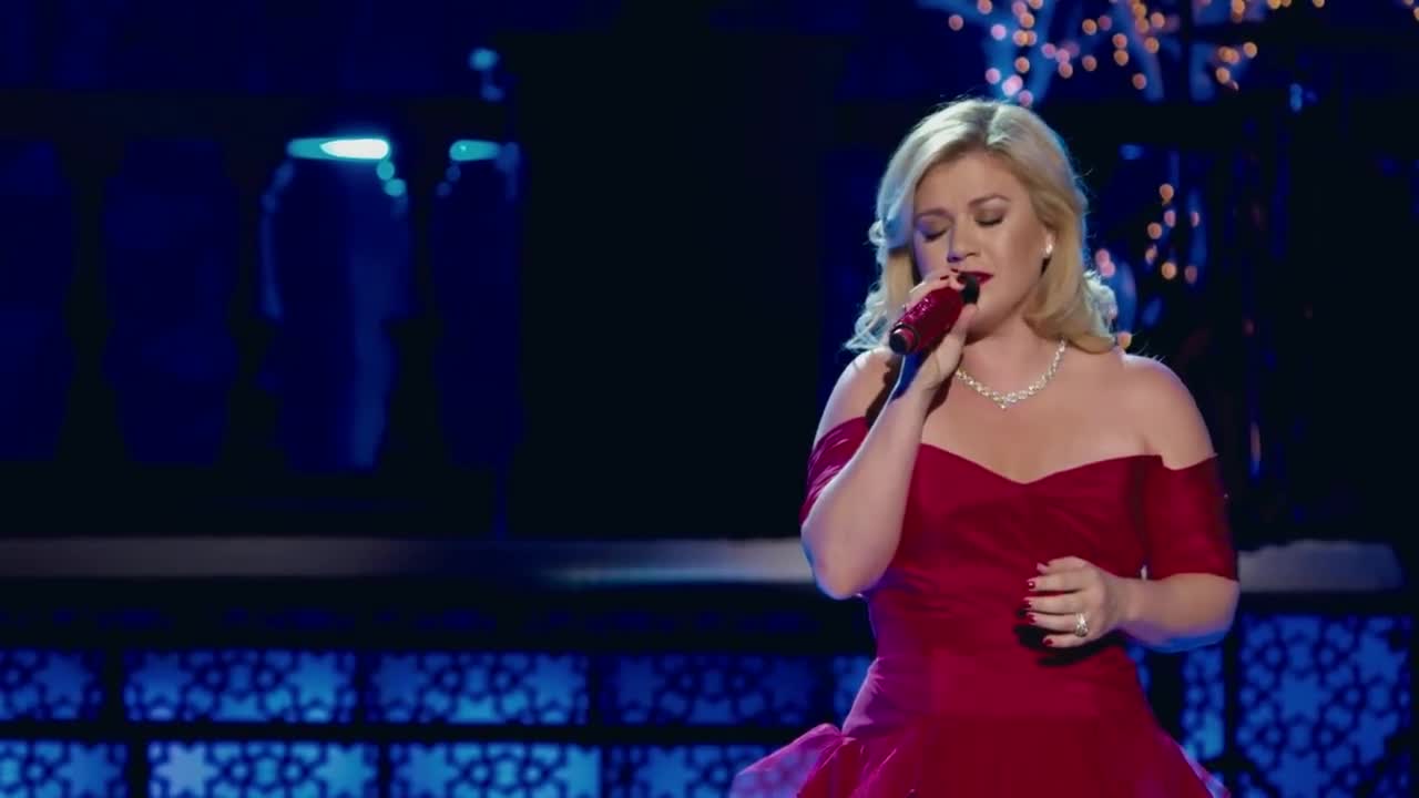 Kelly Clarkson - Silent Night