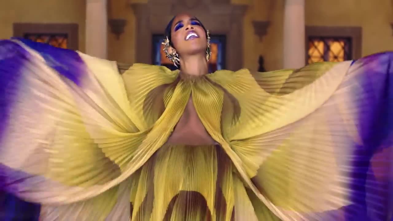 Kelly Rowland - Flowers