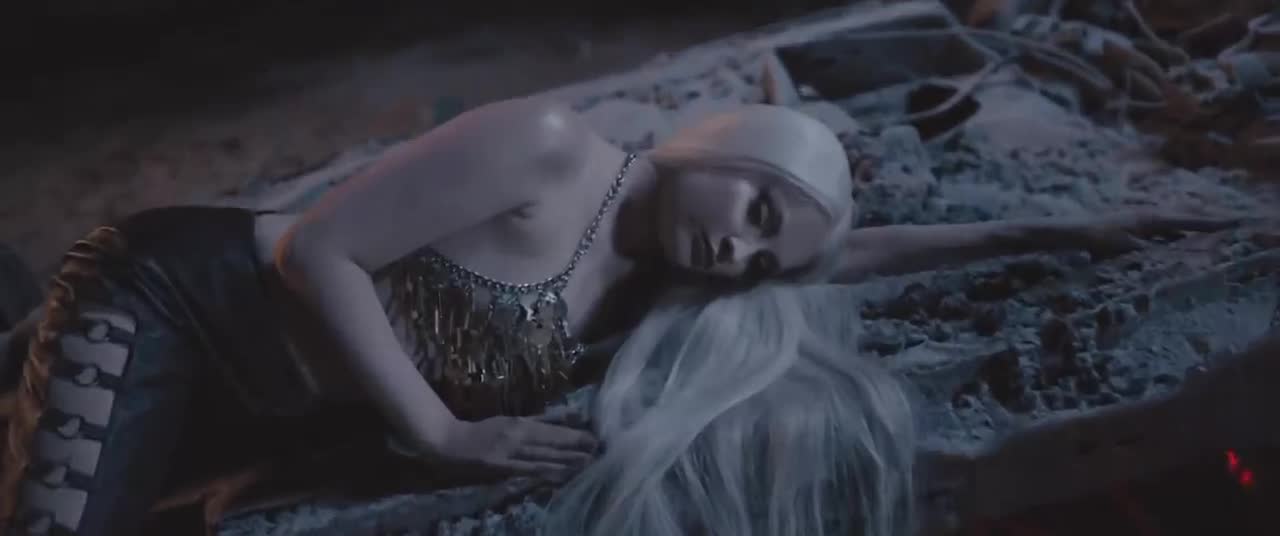 Kim Petras - Broken Glass