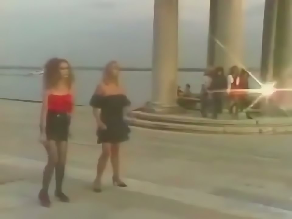 Комбинация - Черная Нитка