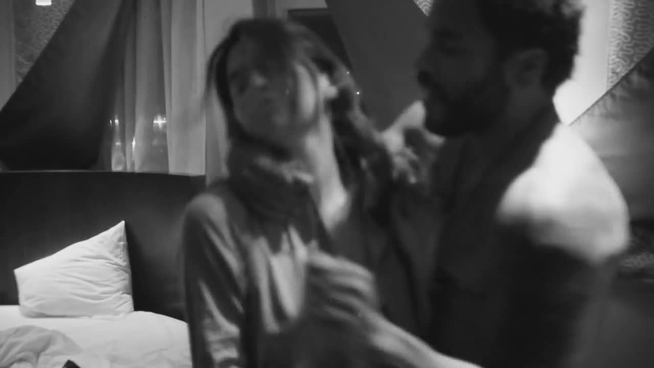 Lenny Kravitz - The Pleasure and the Pain