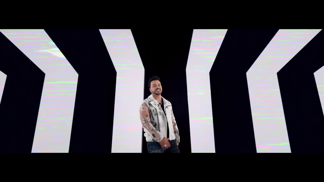Luis Fonsi - 1. Perfecta