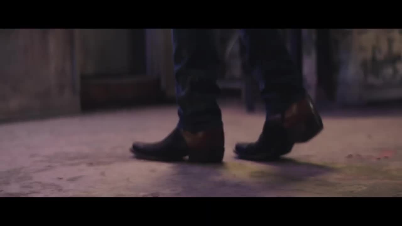 Luke Bryan - Knockin’ Boots