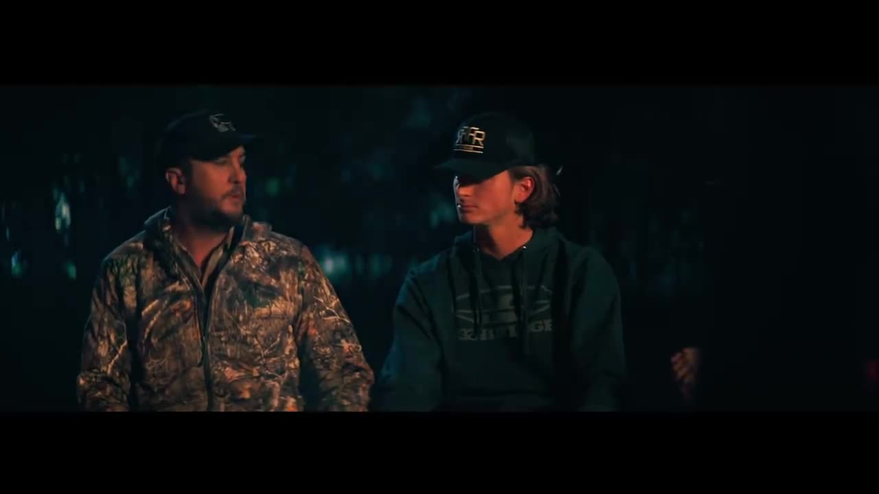 Luke Bryan - What Makes You Country