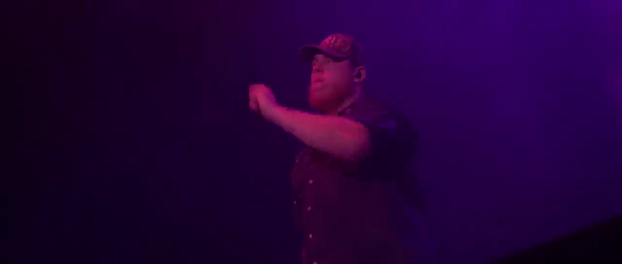 Luke Combs - A Long Way