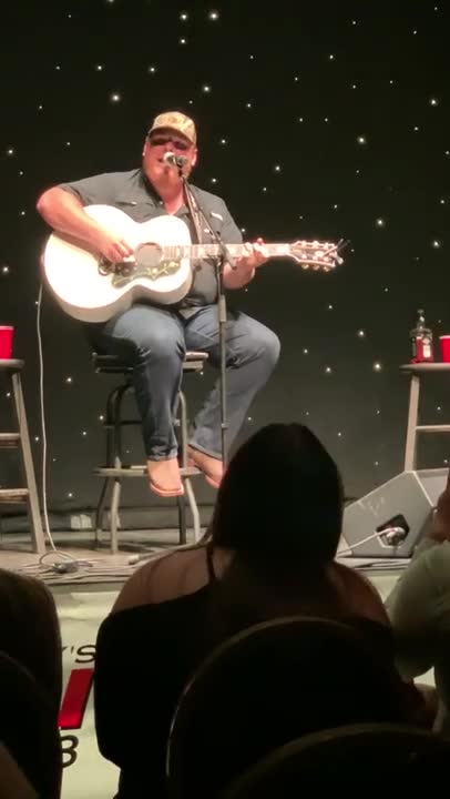 Luke Combs - Dear Today