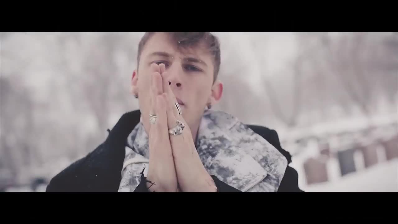 Machine Gun Kelly - Halo