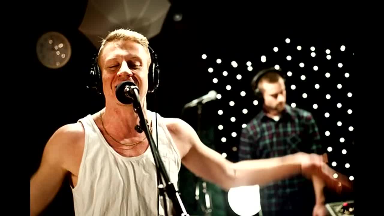 Macklemore & Ryan Lewis - Can't Hold Us (instrumental)