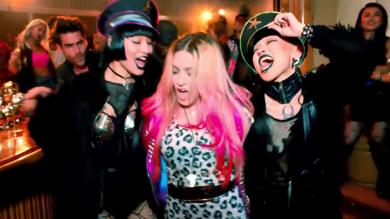Madonna - Bitch I'm Madonna