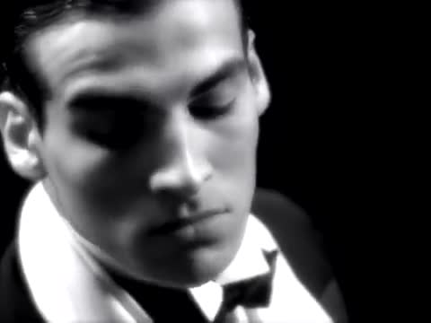 Madonna - Vogue
