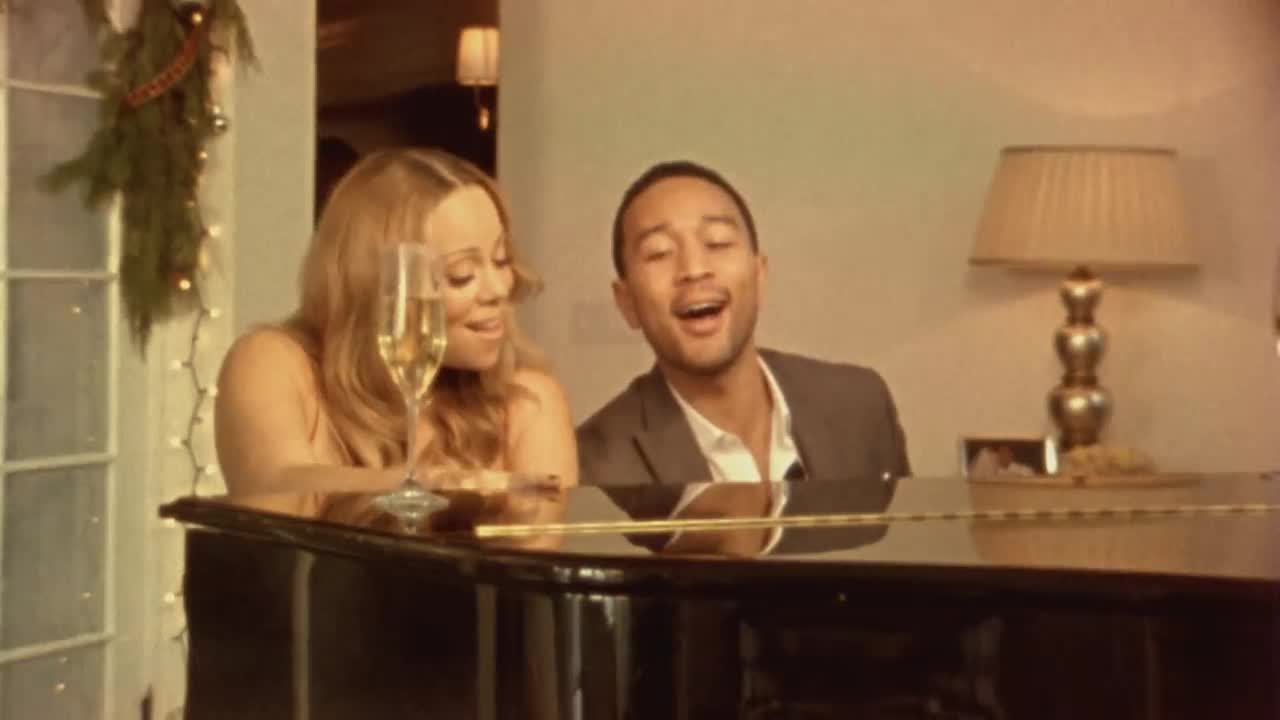 Mariah Carey - When Christmas Comes
