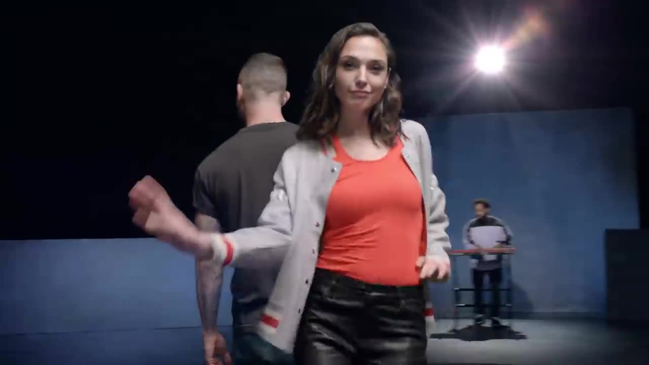 Maroon 5 - Girls Like You