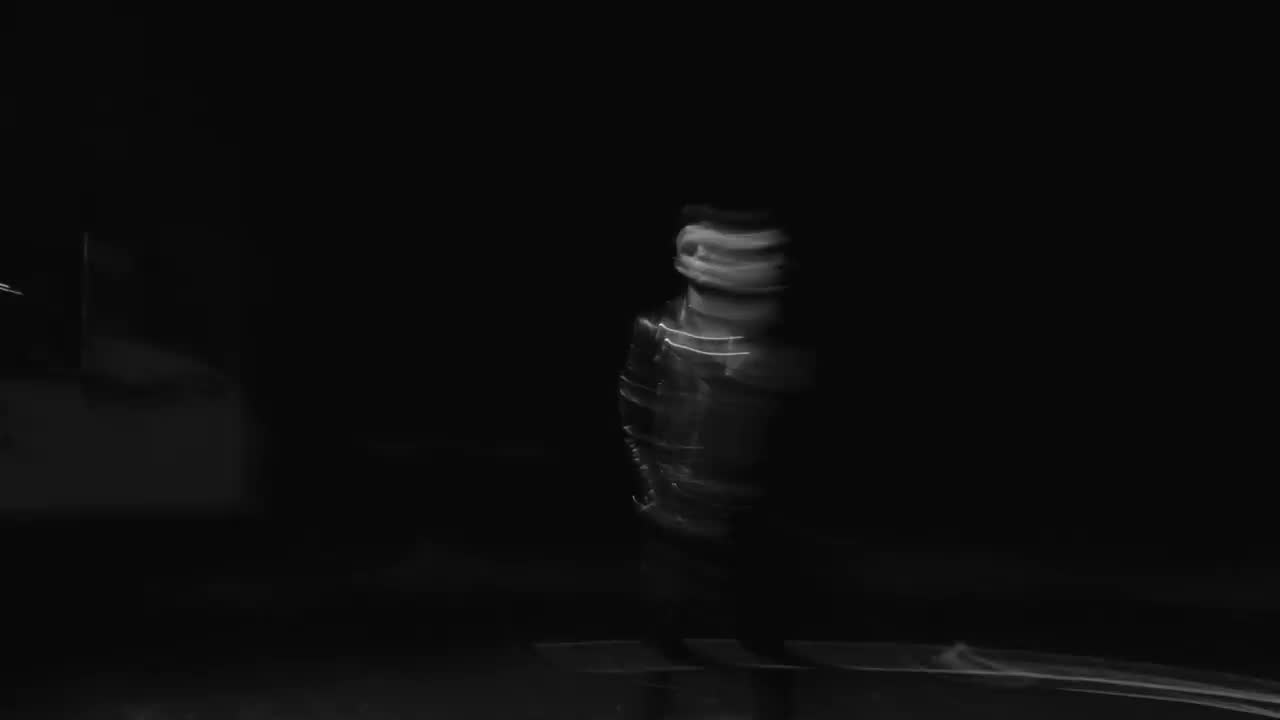 Martin Garrix - Glitch