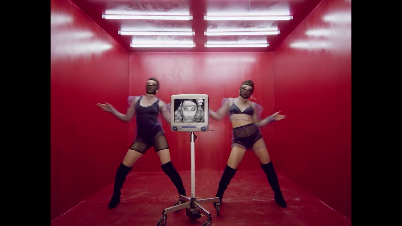 MARUV - Focus On Me