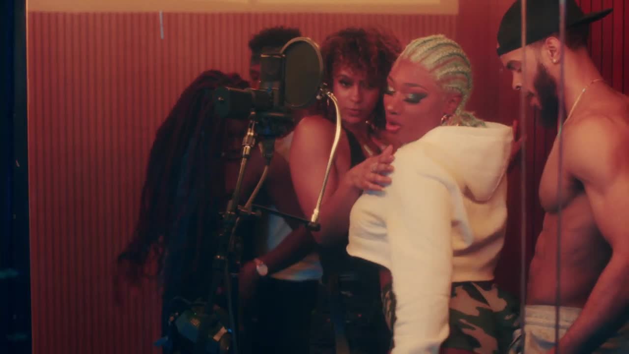 Megan Thee Stallion - Captain Hook