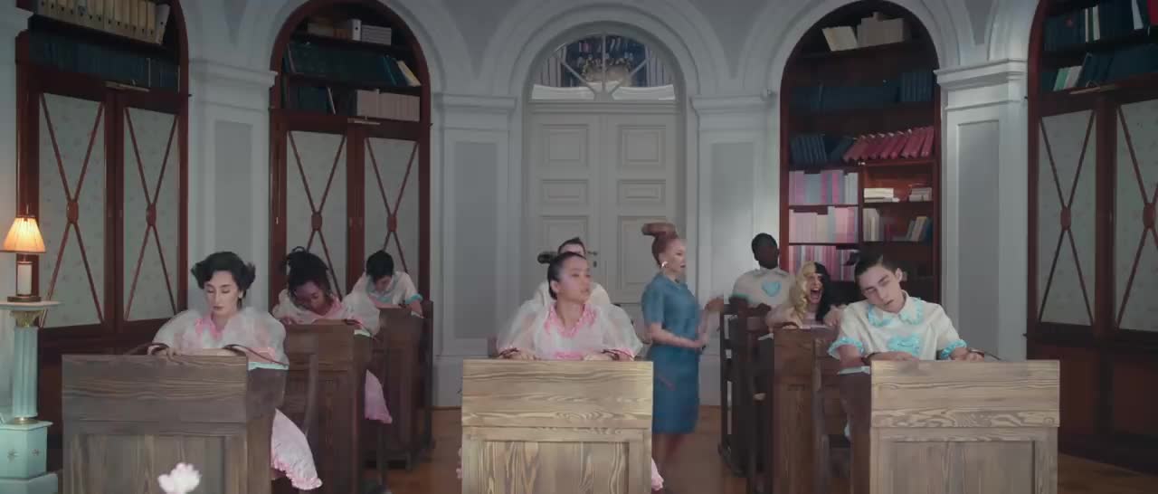 Melanie Martinez - Detention