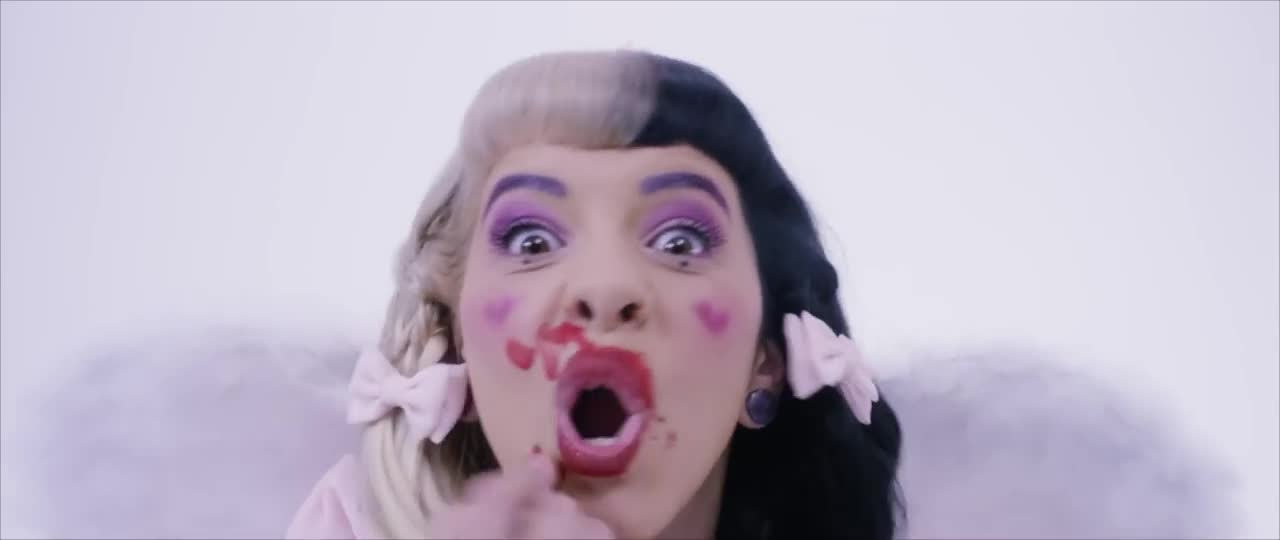 Melanie Martinez - Sippy Cup