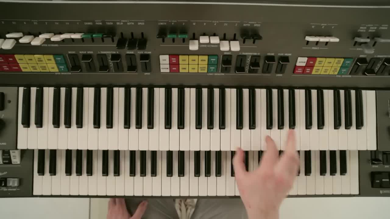 Metronomy - The Look