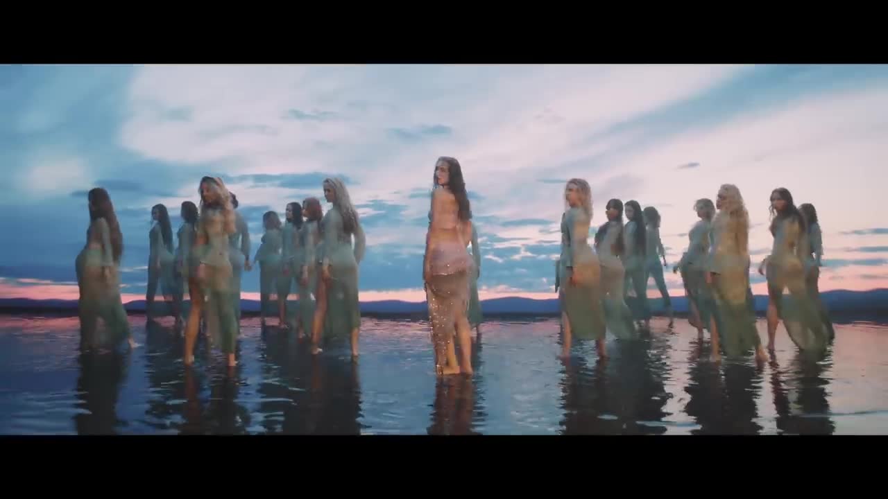 MIA BOYKA - Красива и молода