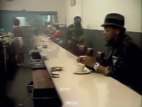 Michael Jackson - Beat It