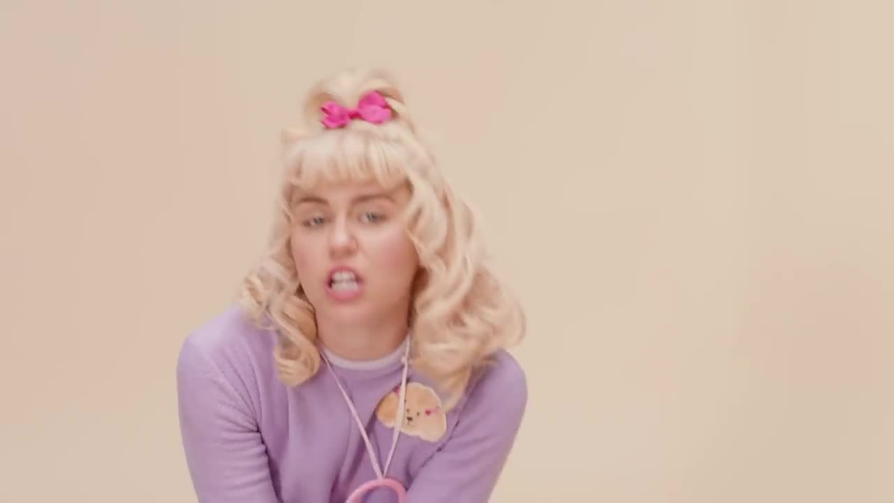 Miley Cyrus - BB Talk