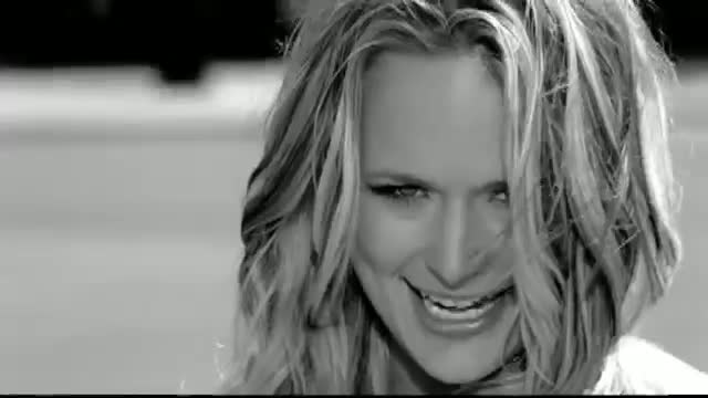 Miranda Lambert - Famous in a Small Town