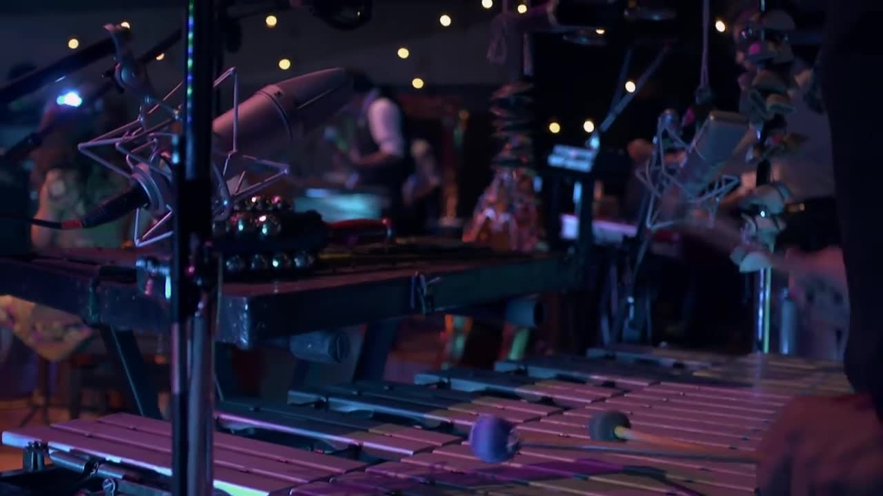Natalia Lafourcade - Amor, amor de mis amores