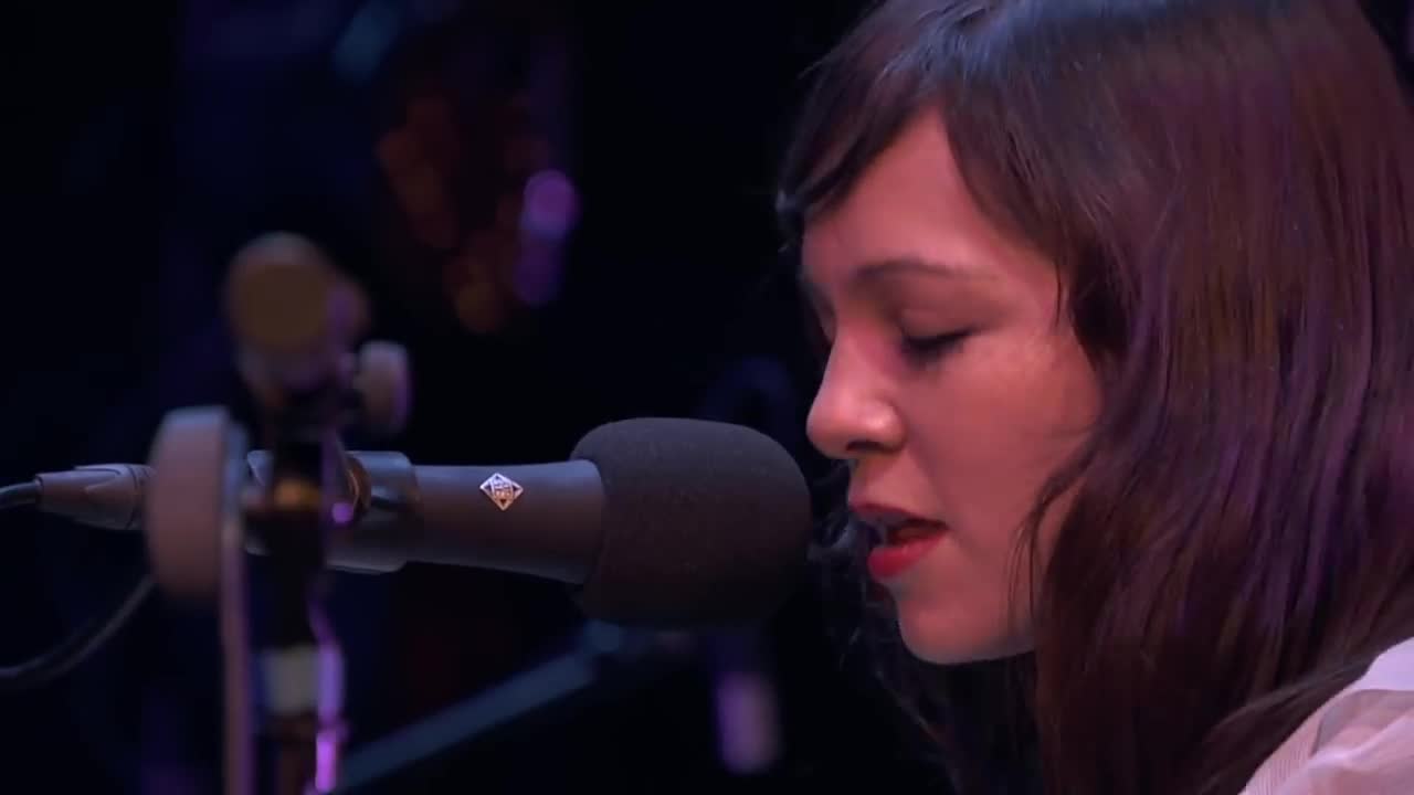 Natalia Lafourcade - Amor, amor de mis amores