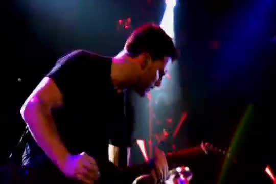 Nickelback - Burn It to the Ground