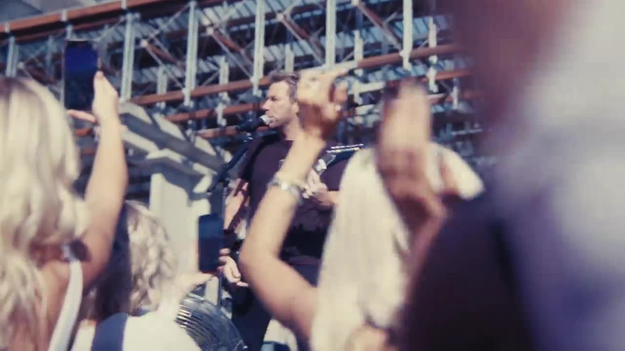 Nickelback - San Quentin