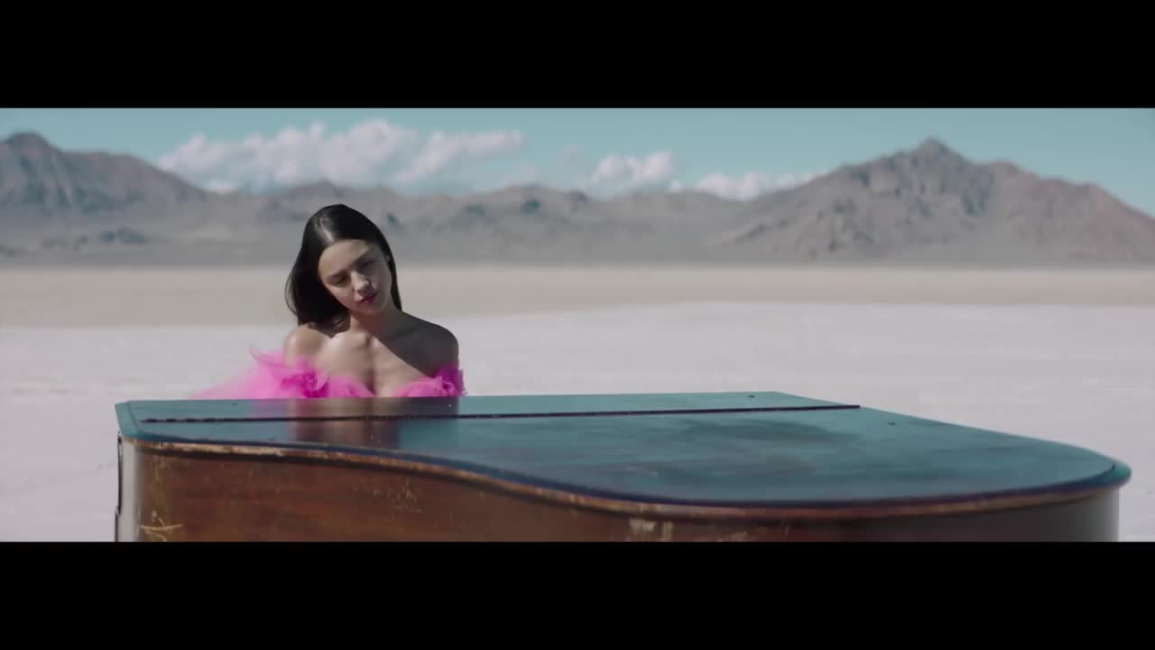 Olivia Rodrigo - All I Want